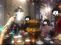 -巴四老城区炭火蛙锅(张江店)