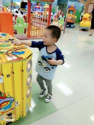 -莫莉幻想儿童乐园(武汉保利广场店)