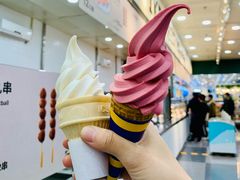 草莓冰淇淋-宜家·瑞典风味餐厅(北京西红门店)