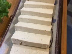 -毛辣果·贵州红酸汤牛肉火锅(西单店)