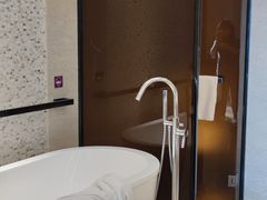 -兰州皇冠假日酒店