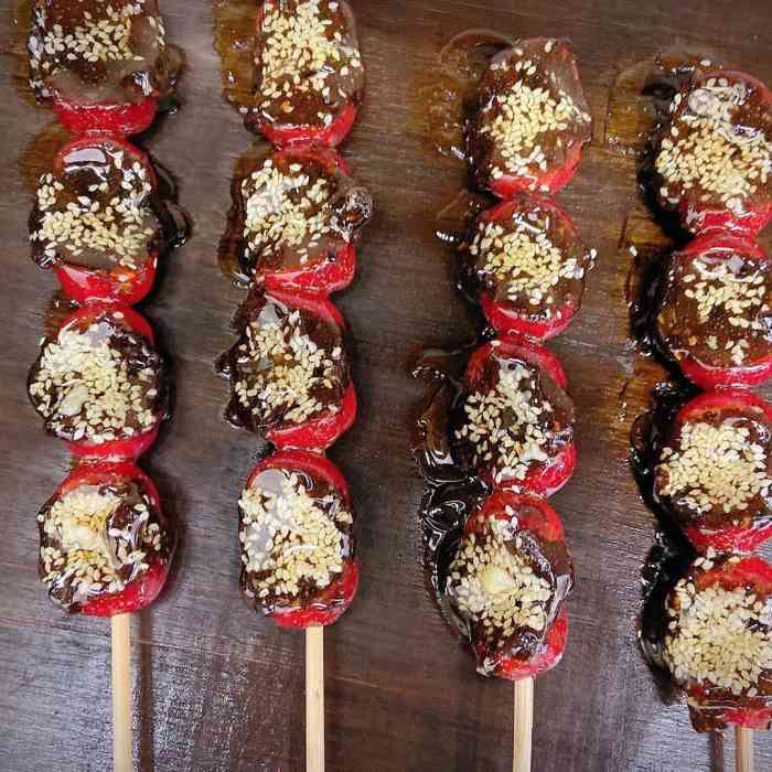 二嘎糖堆-"这家在不起眼的胡同里,第一次吃还是因为去.