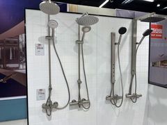 -百安居装修建材卖场(泰然店)