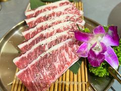 -围炉肉舍•炭烤活鳗•丹东海鲜烤肉(步行街店)