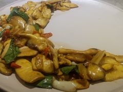 -半山腰·云南菜(侨福芳草地店)