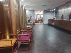 -盘子女人坊生日照·摄影馆(华强店)