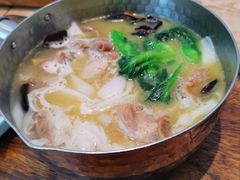虫草花胡椒猪肚鸡-小满手工粉(杭州滨江龙湖店)
