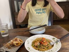 鲜虾蒜辣意面-小食院简餐厅