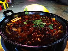 老铁锅秘制美蛙-鸿顺老铁锅美蛙鱼府(解放碑店)