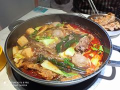-运气牛自助酱大骨火锅(南京东路店)