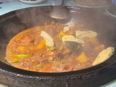 -鱼窝棚柴火铁锅炖(富山屯店)