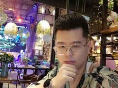-临界音乐酒馆·小龙虾·江湖菜(华熙LIVE·鱼洞店)