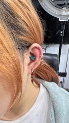 -龙之吻专业刺青·手工耳洞·纹身去色