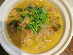 -龙巢盱眙龙虾·牛蛙·烧烤宵夜(八卦岭店)