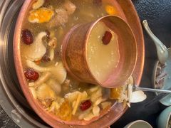 -菌自由丨野生菌火锅特色庭院餐厅(丽江古城店)