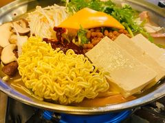 部队火锅-富乐满韩国正宗炸鸡韩国料理(虹泉路店)