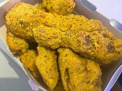 -BHC炸鸡(明洞总店)