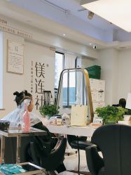 -镁连社·美联社