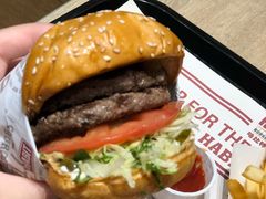 -The Habit Burger Grill 哈比特汉堡(爱琴海店)