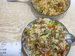 -老头爱马仕酸豇豆炒饭(丰富路店)