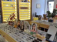 -康利眼镜·蔡司战略合作店(龙泉书房店)