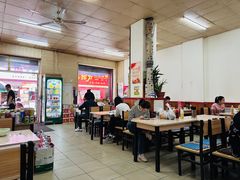 -老邮差酸辣粉麻辣烫(步行街店)
