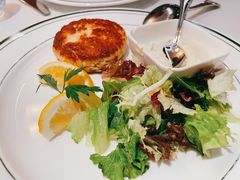 招牌蟹肉饼-Wolfgang’s Steakhouse 沃夫冈牛排馆(上海白玉兰广场店)