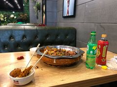 -愉肴麻辣香锅(中山路店)