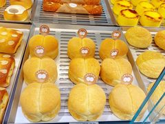 -好利来(上海虹桥新天地Lab主题店)
