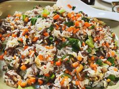 牛肉炒饭-胡须佬鸡煲四季火锅(龙珠大道店)