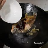 酸菜红烧金鲳鱼，高蛋白低脂肪为健康打call！