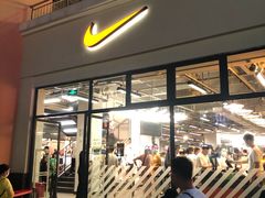 -NIKE上海青浦优选体验店