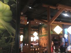 大堂-云海肴·汽锅鸡·云南菜(天山百盛优客店)