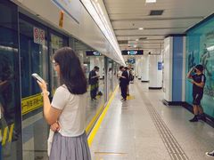 -陆家浜路(地铁站)