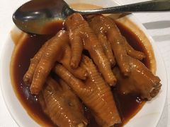 鲍汁焖凤爪-金悦轩海鲜酒家(银河店)