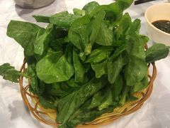 -鲜入围煮花胶鸡海鲜火锅