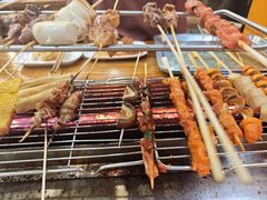 -哈尔滨小酒馆·鲜肉现穿自助烧烤(康新花园店)
