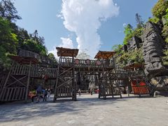 -梭布垭石林景区