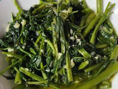 -川流不息·地道川菜·小龙虾(新松江路店)