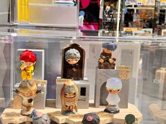 -泡泡玛特POPMART(侨福芳草地店)