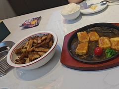 -峨嵋小镇·川菜(勒泰中心店)