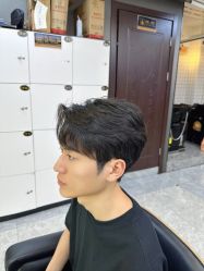 -藤野造型烫发染发