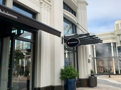 -lululemon(比斯特购物村店)