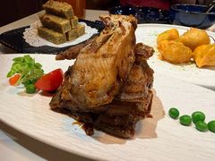 本帮熏鲳鱼-荟廷·晶萃(陆家嘴尚悦湾店)