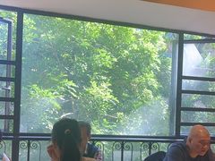 -简·东山小厨(东山口店)