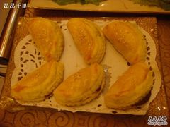 -小天鹅火锅·一线江景洪鼎旗舰店(洪崖洞店)