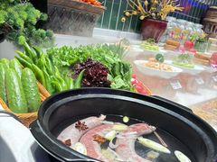 -山河屯铁锅炖(哈西站店)