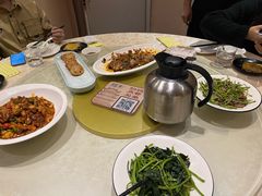 -莲餐厅·湖北菜·潜江小龙虾店(愚园路店)