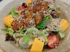 地中海鸡肉藜麦沙拉-西语·炭烧牛排(卓越中寰店)