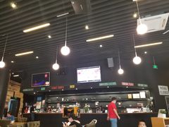 -汽车博物馆主题餐厅